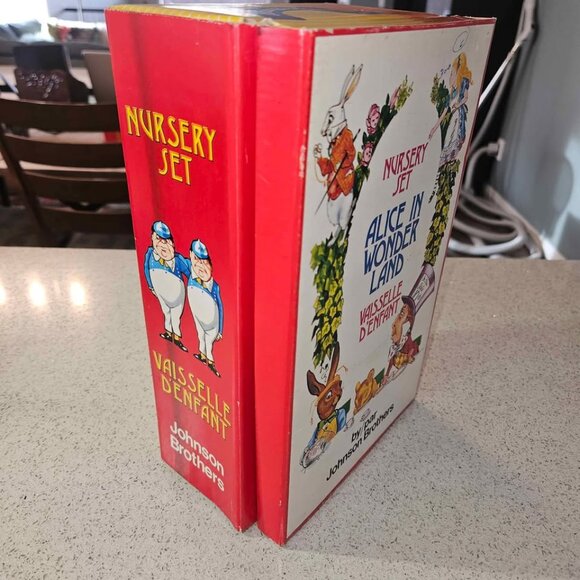 Vintage ALICE in WONDERLAND Child's Dishes Set - ENGLAND - Johnson Bros - NEW - Picture 3 of 8